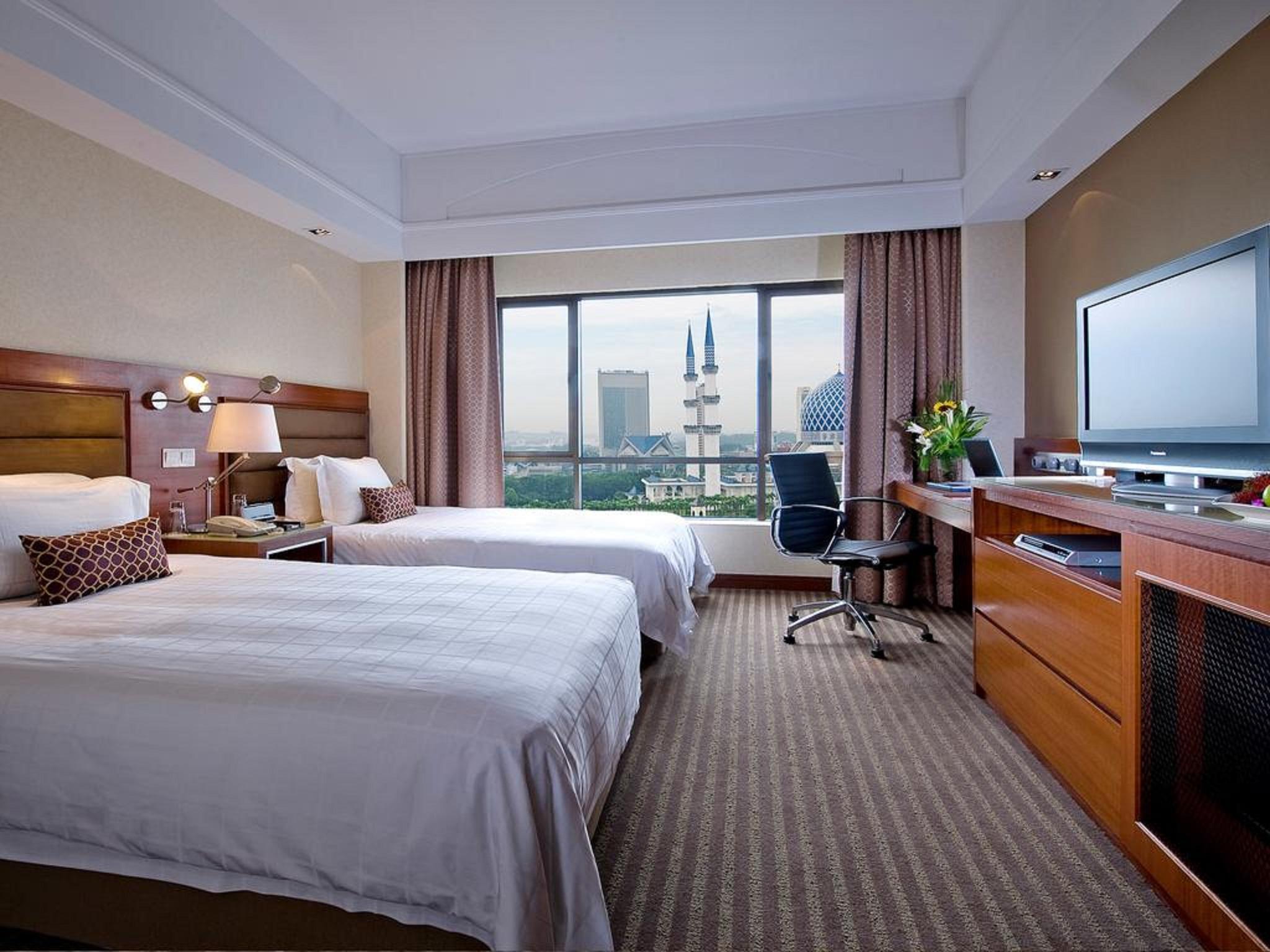 Concorde Hotel 4*